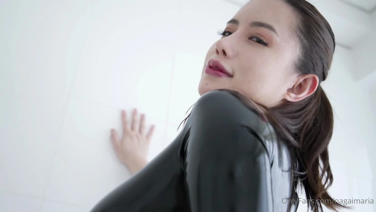 Big Tits Asian babe Maria Nagai latex