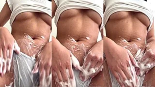 wanna see me rub my pussy?